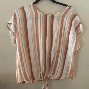 NWT Von Maur striped button back blouse